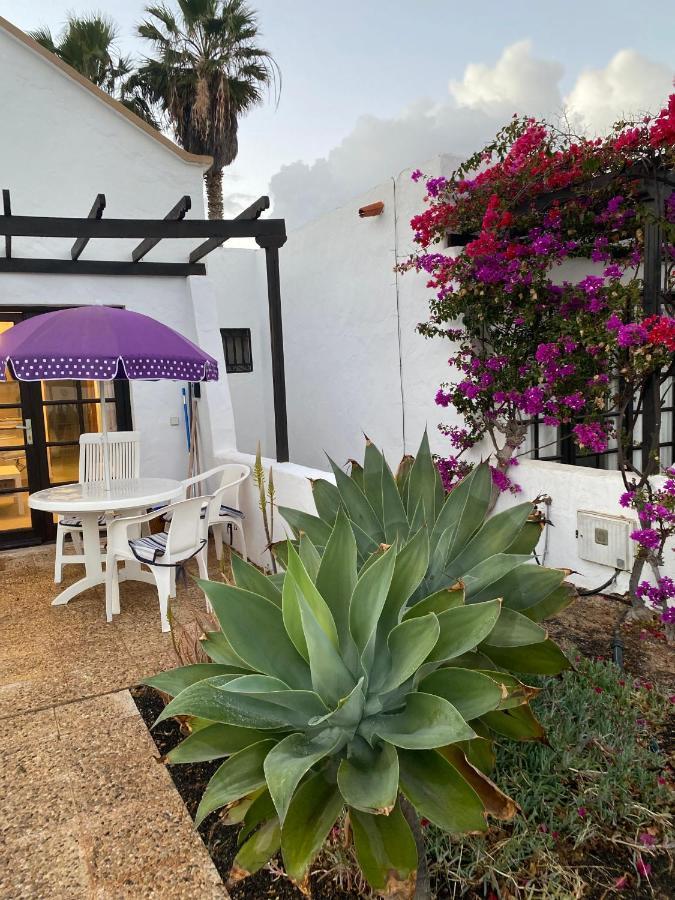 Estrella Del Mar 8. 1 Bedroom Villa With Pool And Gardens 300 Metres From The Beach Corralejo Kültér fotó
