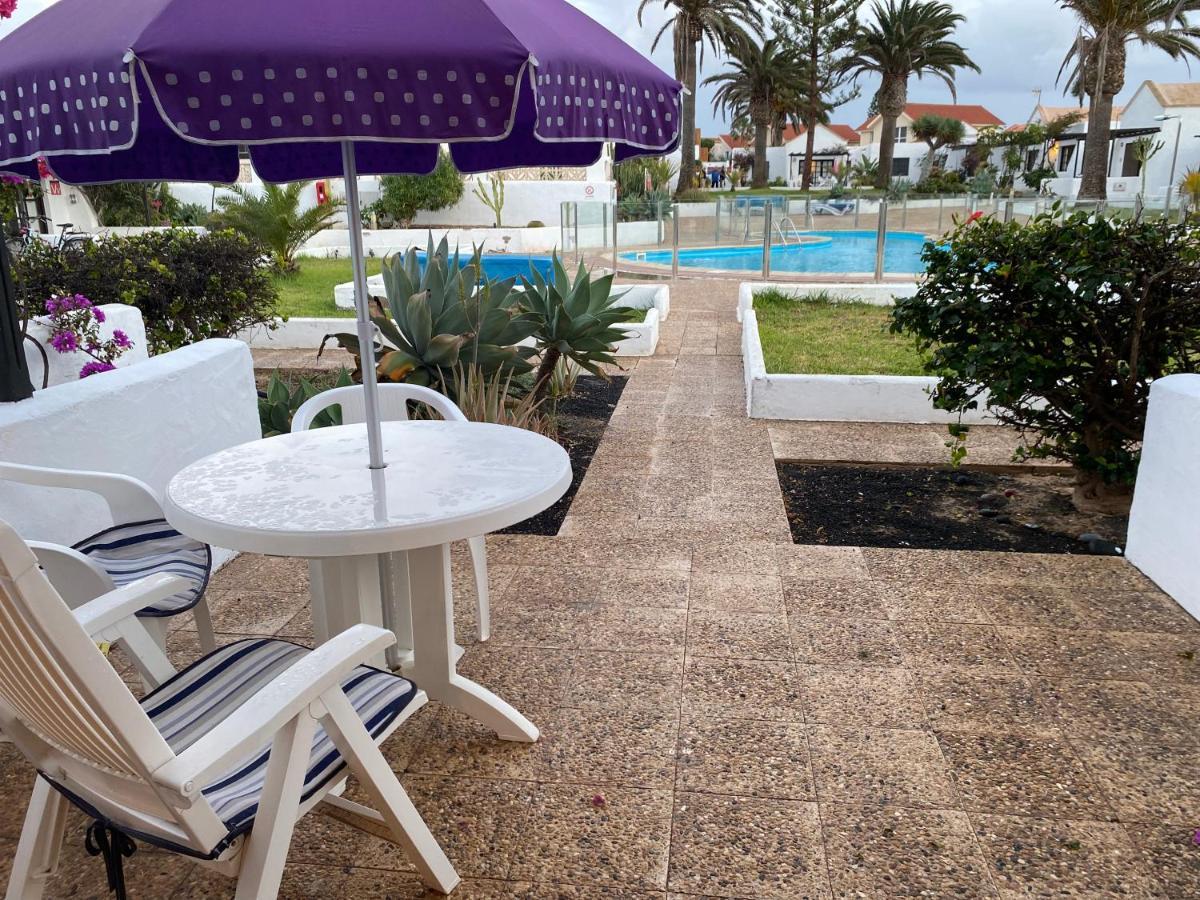 Estrella Del Mar 8. 1 Bedroom Villa With Pool And Gardens 300 Metres From The Beach Corralejo Kültér fotó