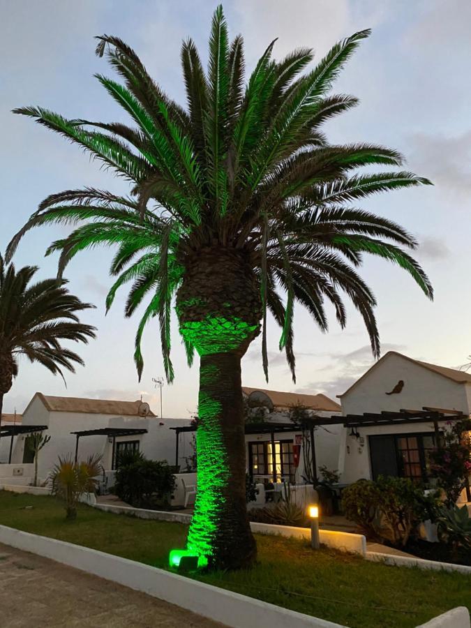 Estrella Del Mar 8. 1 Bedroom Villa With Pool And Gardens 300 Metres From The Beach Corralejo Kültér fotó